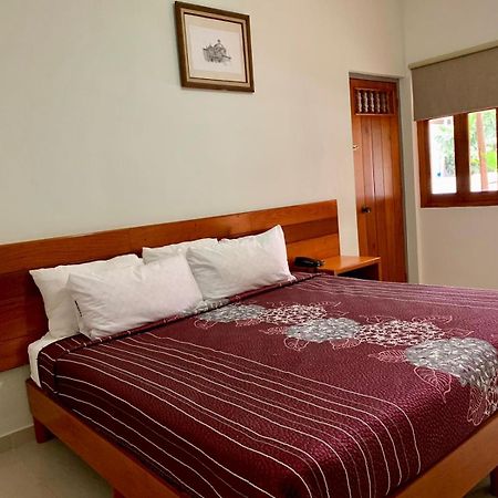 Apatzingan de la Constitucion Hotel Posada Del Sol מראה חיצוני תמונה