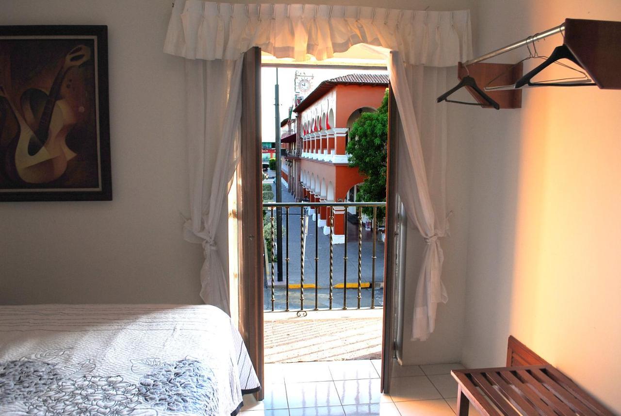 Apatzingan de la Constitucion Hotel Posada Del Sol מראה חיצוני תמונה