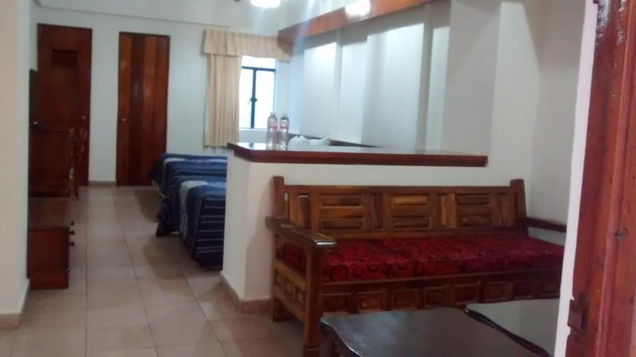 Apatzingan de la Constitucion Hotel Posada Del Sol מראה חיצוני תמונה
